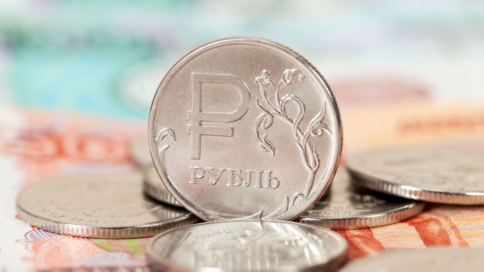 Спочатку мінфін РФ прогнозував на березень обсяг додаткових нафтогазових доходів у розмірі 790 млрд руб. (278 млрд грн)