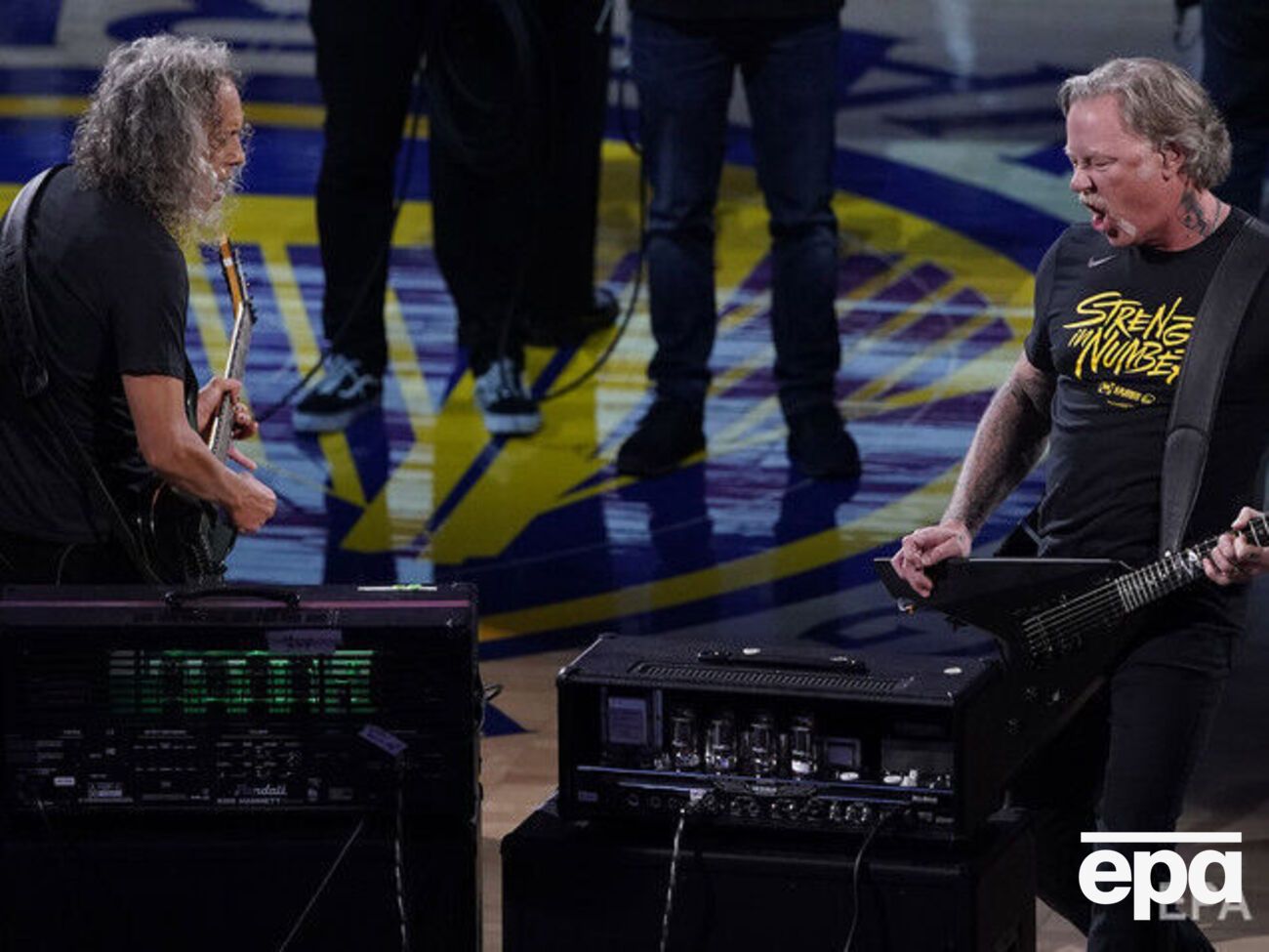 Metallica: Ми розпочинаємо місяць благодійності!