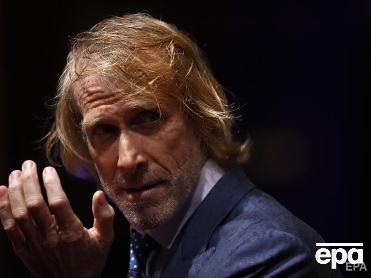 Бэй снял Смита в своих двух картинах