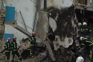 В Бородянке разрушена большая часть города, под завалами, вероятно, еще есть люди