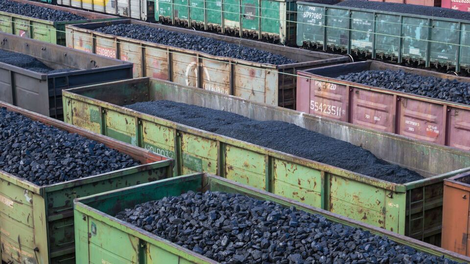 Перші партії російського вугілля прибудуть до КНР цього місяця