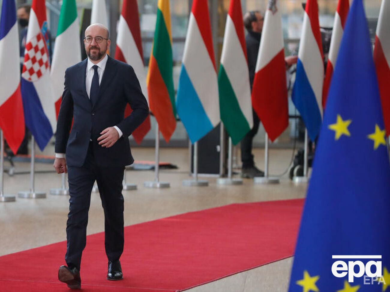 Мишель приветствовал инициативу увеличить размер военной помощи Украине