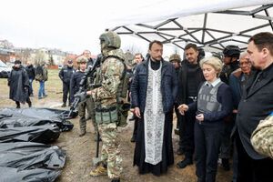 За словами Шмигаля, європейські партнери ознайомилися зі звірствами, які вчинили російські військові над цивільними українцями