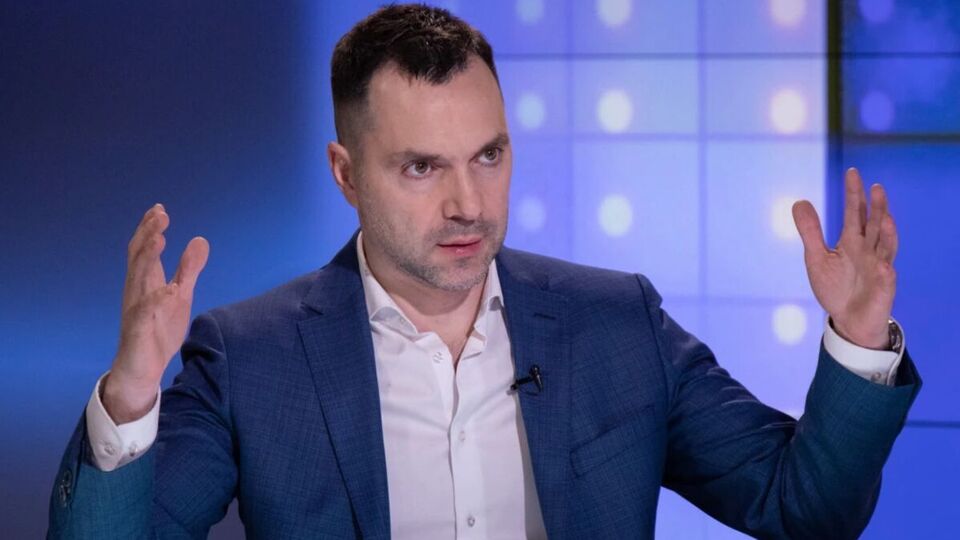 Для атаки Харькова у оккупантов нет сил, считает Арестович