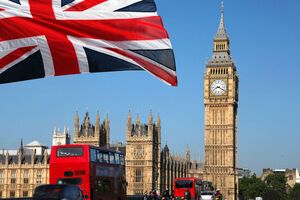 Великобритания нацелилась на "расточительный образ жизни кремлевского ближнего круга"