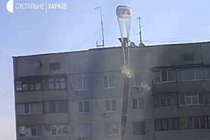 Такі бомби бачили і встигли зняти очевидці