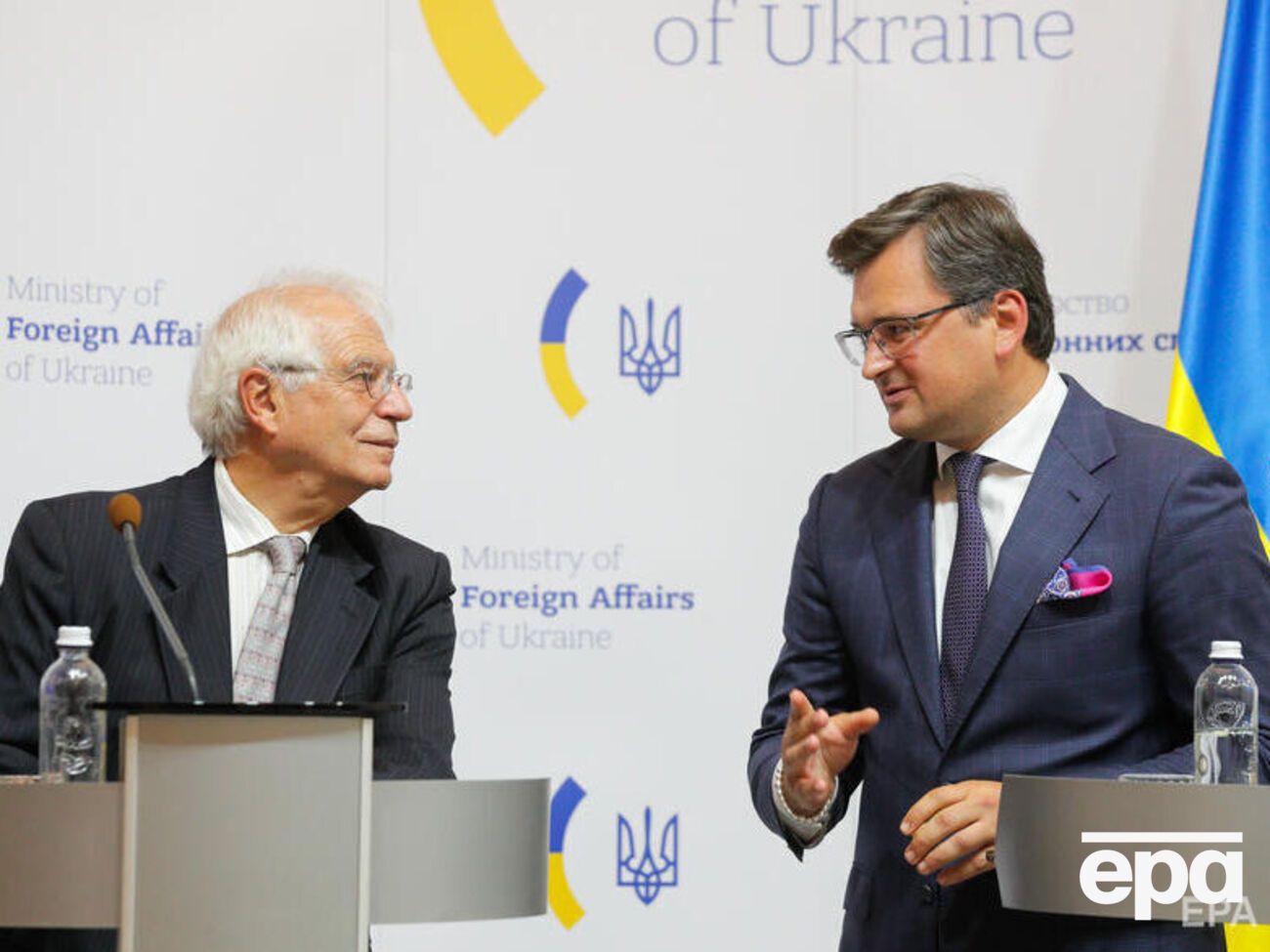 Боррель і Кулеба обговорили санкції, євроінтеграцію України та Маріуполь