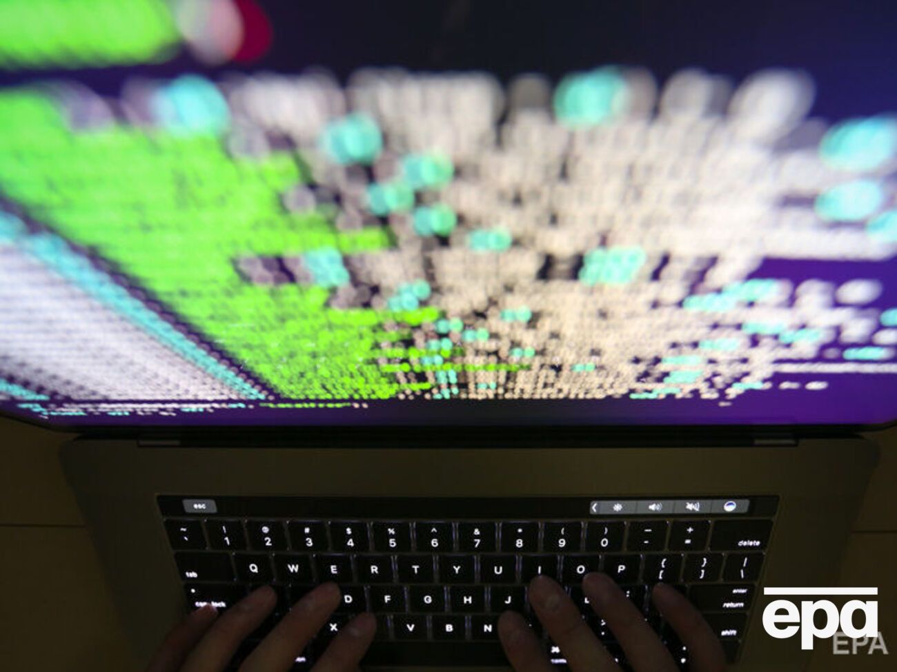 Кибератаки не оказывают прямого влияния на работу сайтов, отметили в СИБ