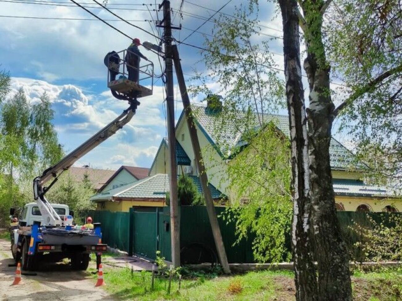 Без світла залишаються 7,1 тис. домогосподарств у 12 населених пунктах Київської області