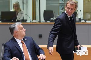 Макрон має намір поговорити з Орбаном