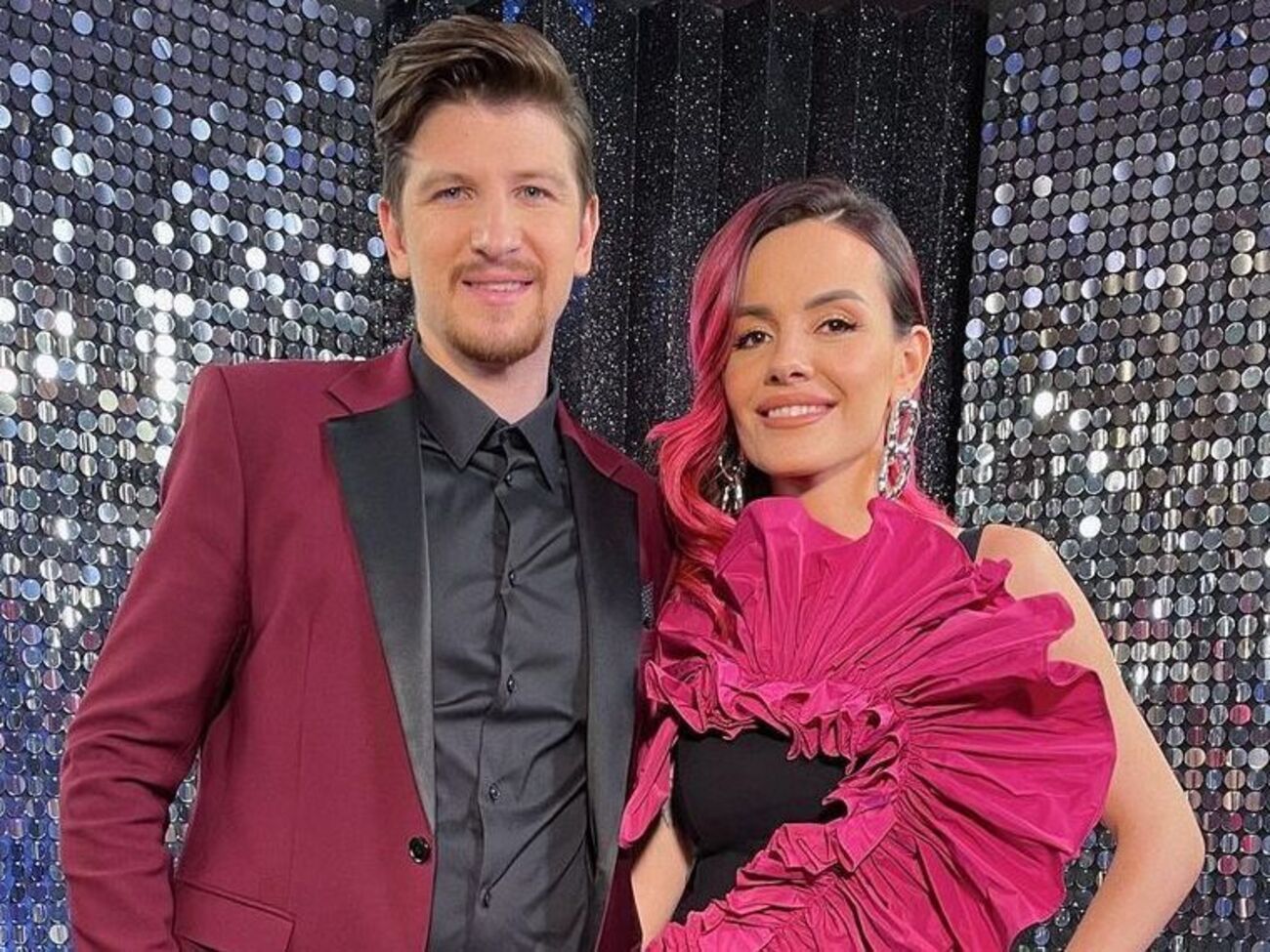 MamaRika та Середа влітку 2021 року вперше стали батьками