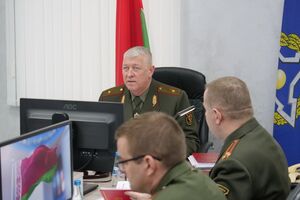 Гулевич сказал, что подразделения ССО выдвинули на границу с Украиной "с целью обеспечения безопасности" Беларуси