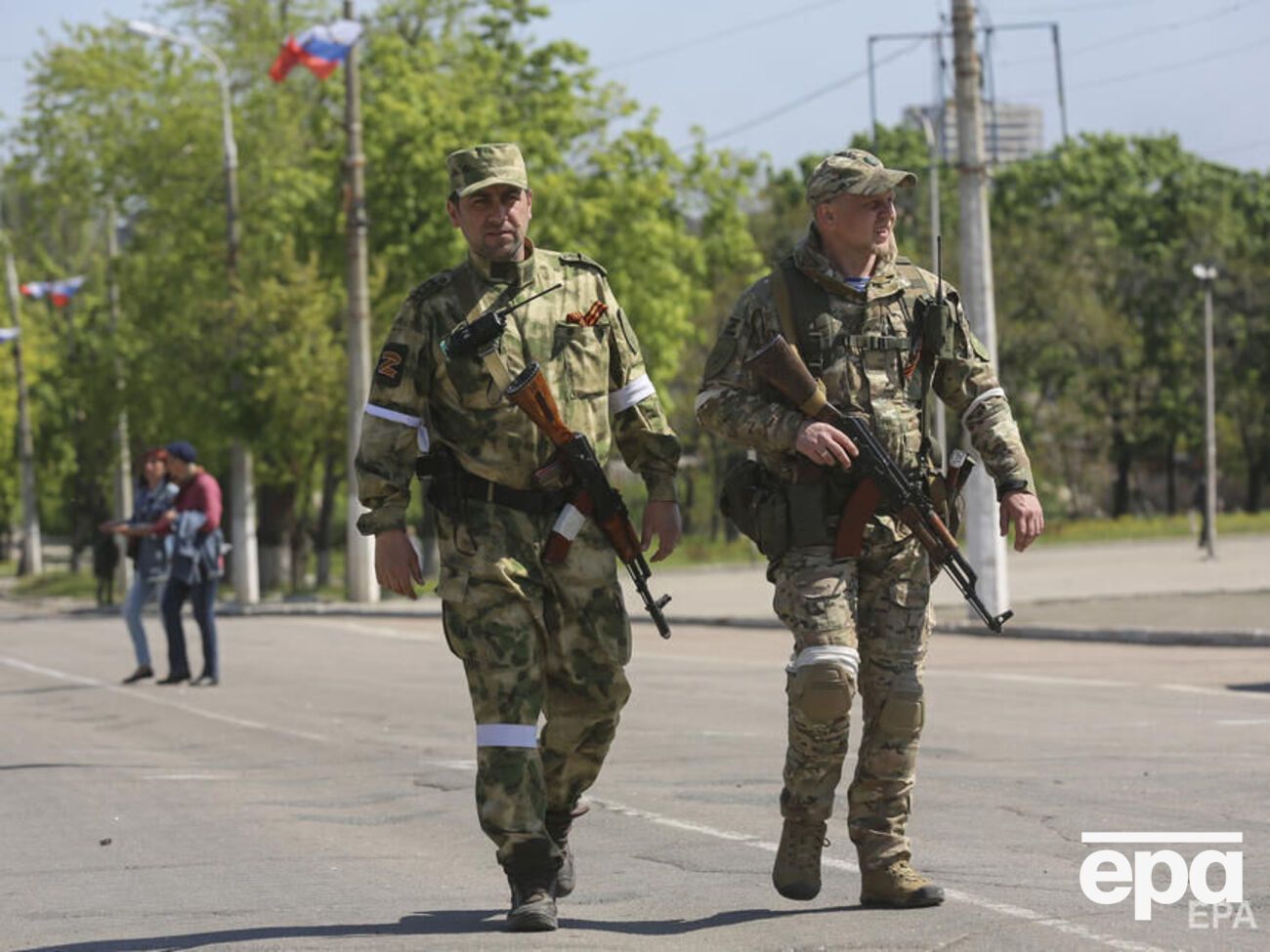 По данным городских властей, желающих ремонтировать технику оккупантов в Мариуполе нет