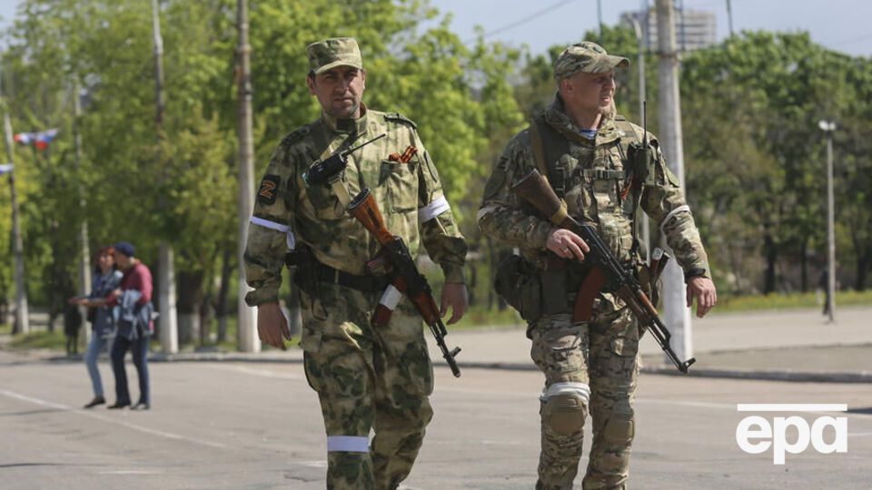 По данным городских властей, желающих ремонтировать технику оккупантов в Мариуполе нет