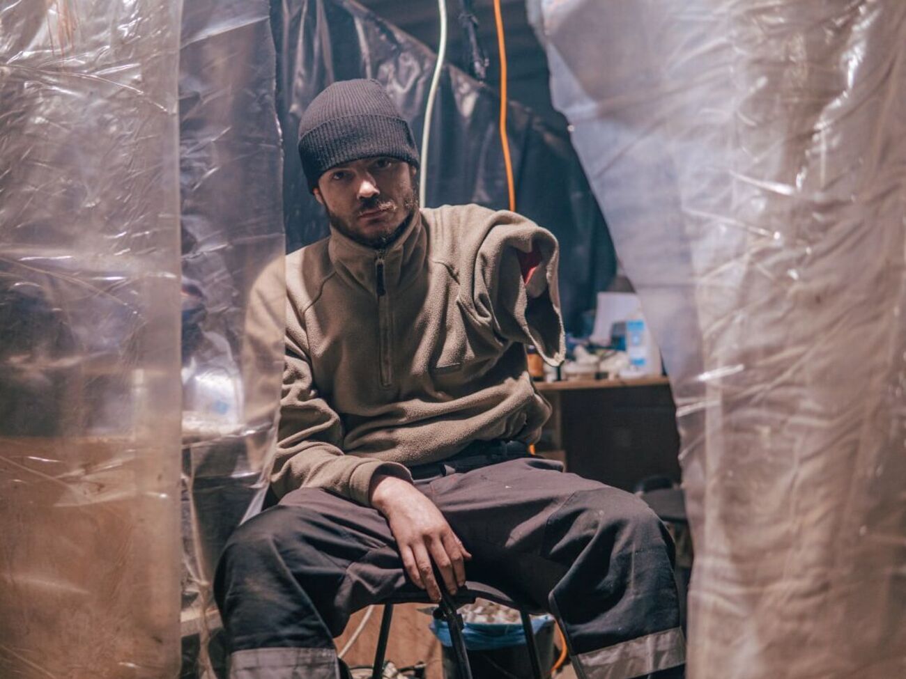 "Это самый болезненный фоторепортаж с "Азовстали". Полк "Азов" показал, в каких условиях находятся раненые защитники Мариуполя