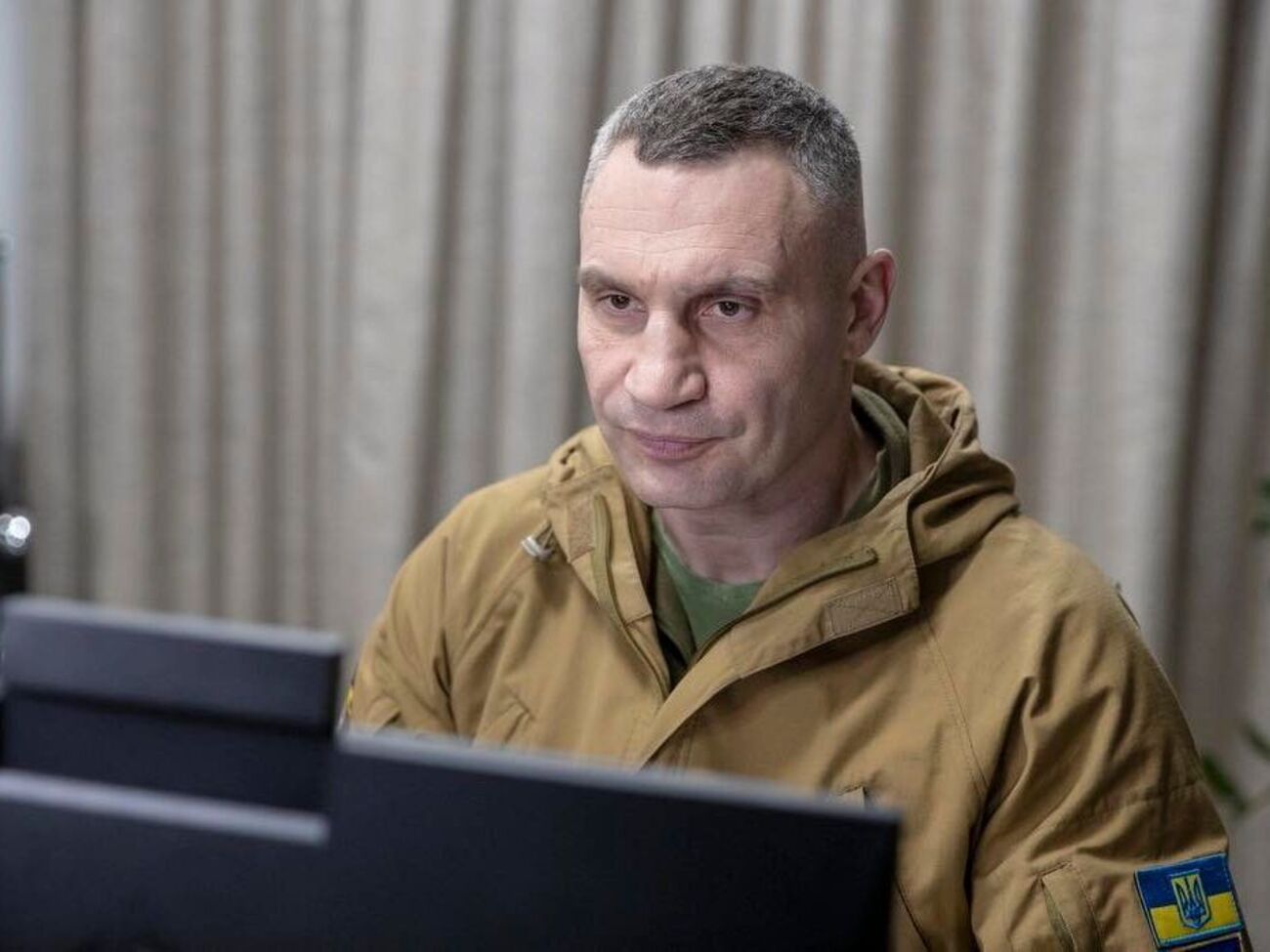 В Киеве от обстрелов и бомбардировок оккупантов повреждены 75 учебных заведений, рассказал Кличко