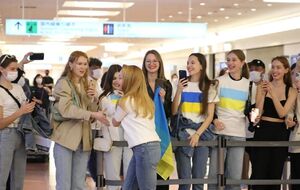 Приїзд Тіни Кароль до Японії організував японський філантроп Міккі Мікітані, який підтримує Україну