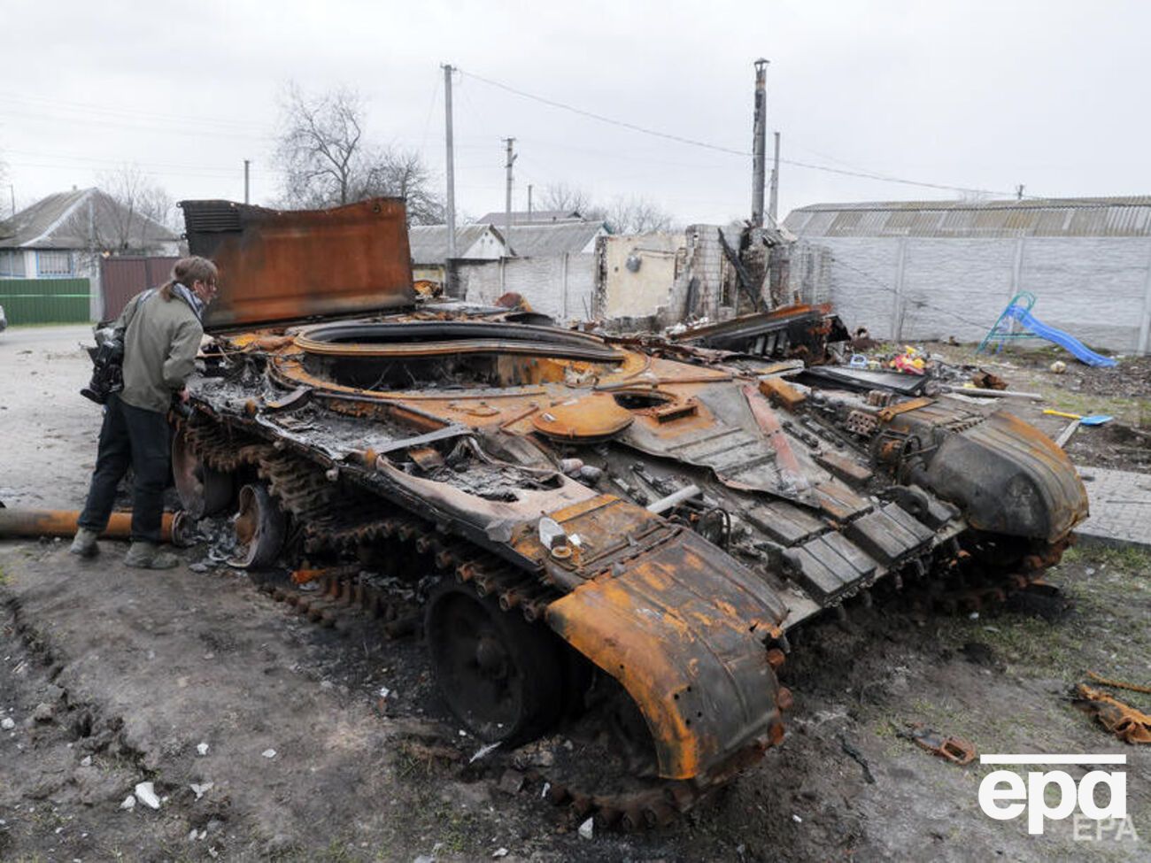 Российские оккупанты за сутки потеряли 17 танков