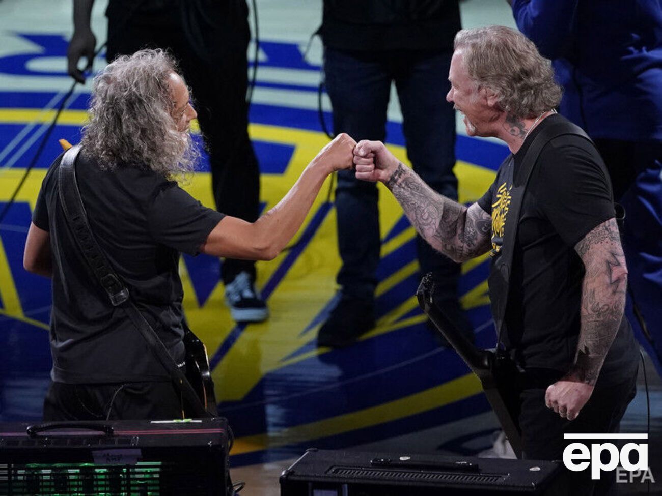Гурт Metallica продовжував виступ, коли його прихильниця народжувала на стадіоні