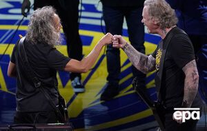 Гурт Metallica продовжував виступ, коли його прихильниця народжувала на стадіоні