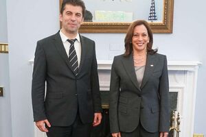 Петков и Харрис договорились о поставках сжиженного природного газа в Болгарию