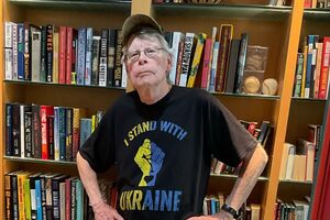 Кинг в первые дни после нападения РФ на Украину заявил о поддержке украинского народа