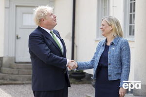 Джонсон пообіцяв захист Швеції та Фінляндії, поки вони вирішують питання вступу в НАТО