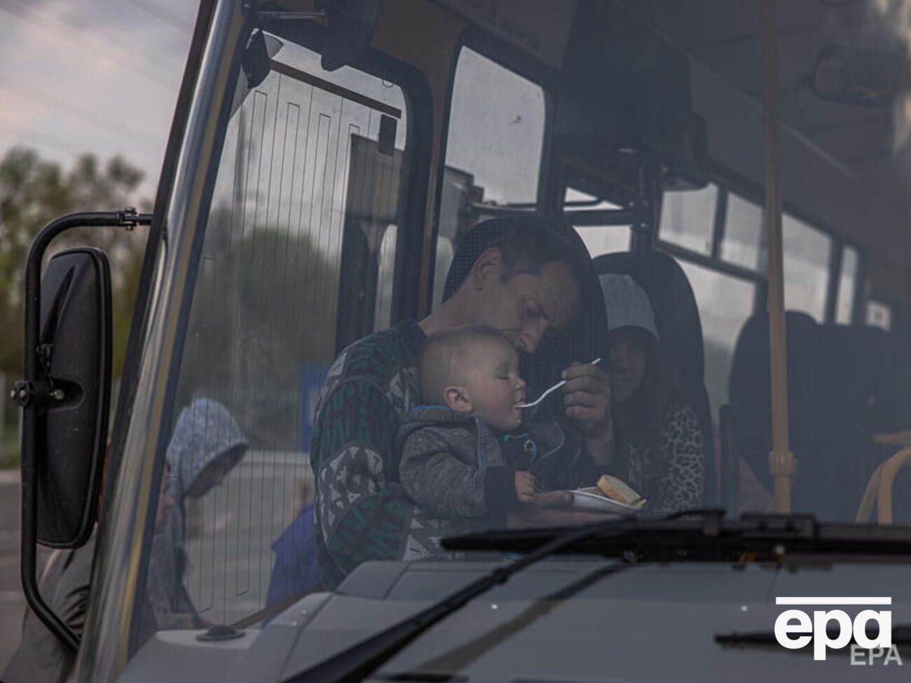 По данным Нацполиции, оккупанты совершили 45 обстрелов колонн транспорта с мирными жителями