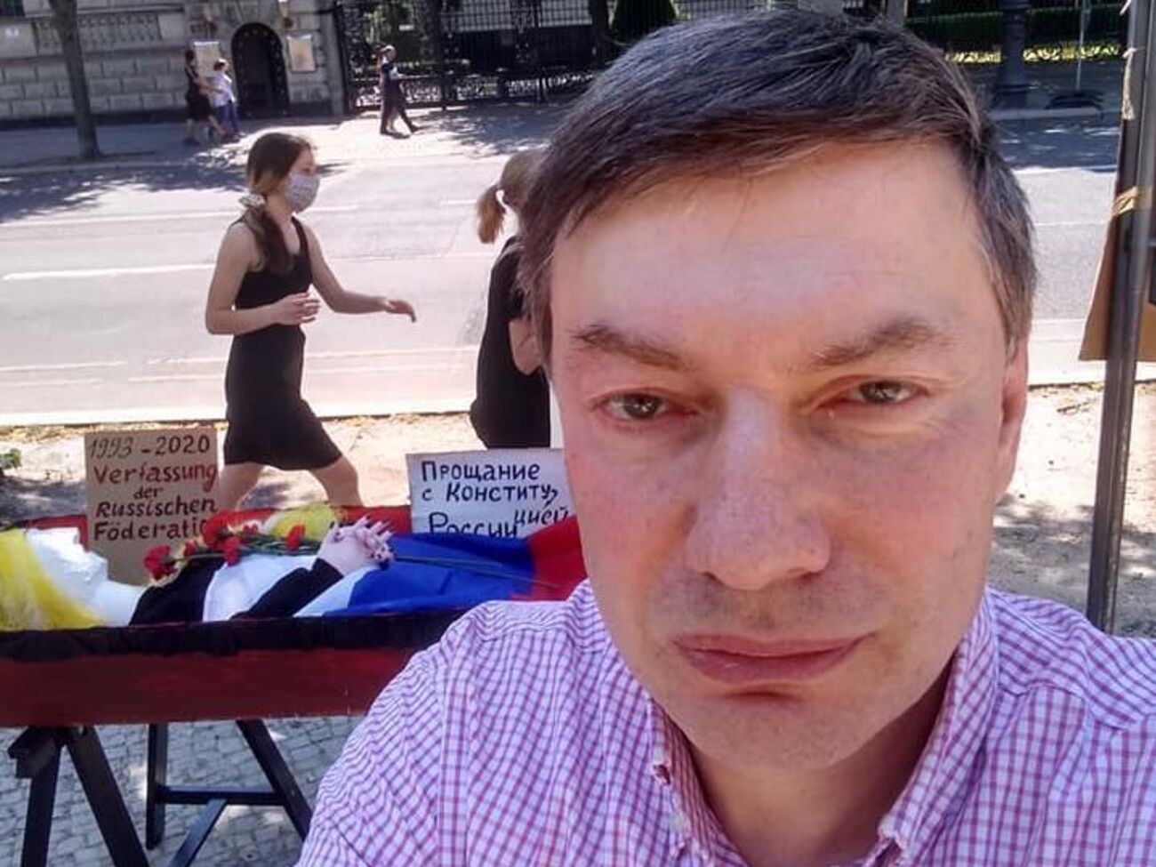 Більшість росіян, які навіть підтримують "спецоперацію", воювати не хочуть. В армію набирають лохів, готових віддати життя за кілька тисяч доларів