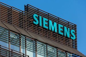 У Siemens зазначили, що міжнародні санкції впливають на їхню комерційну діяльність у Росії