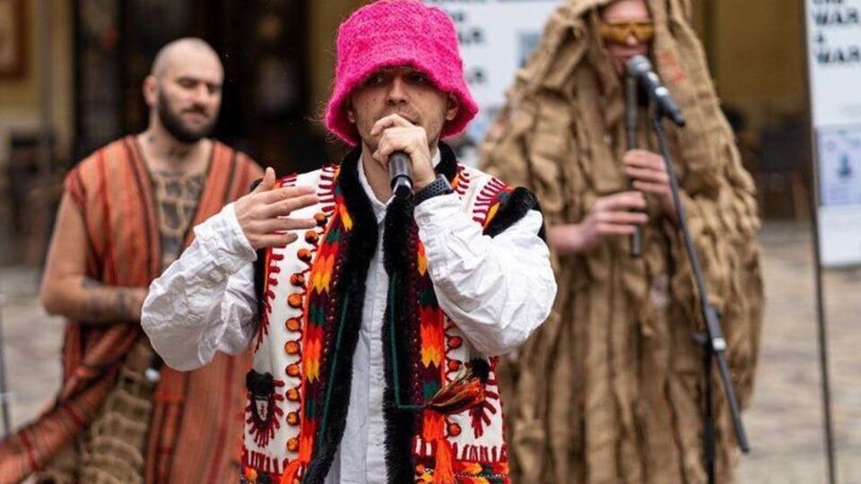 Группа Kalush Orchestra выступила 10 мая в первом полуфинале "Евровидения 2022" и прошла в финал. 14 мая музыканты выйдут на сцену в первой части конкурса
