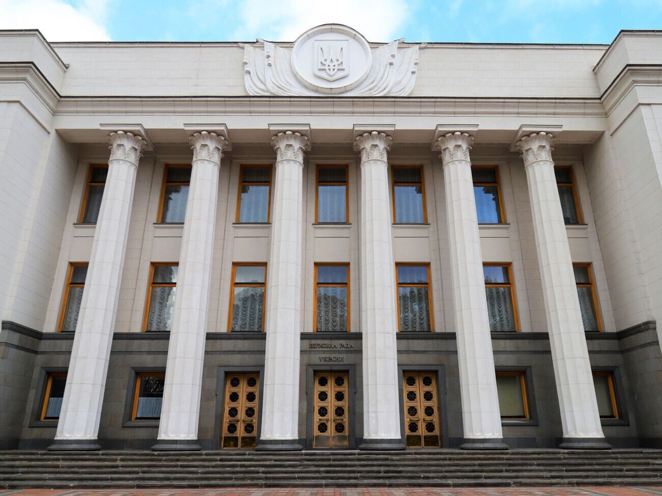 Фракцию ОПЗЖ распустили согласно регламенту Рады &ndash; в ней осталось слишком мало депутатов