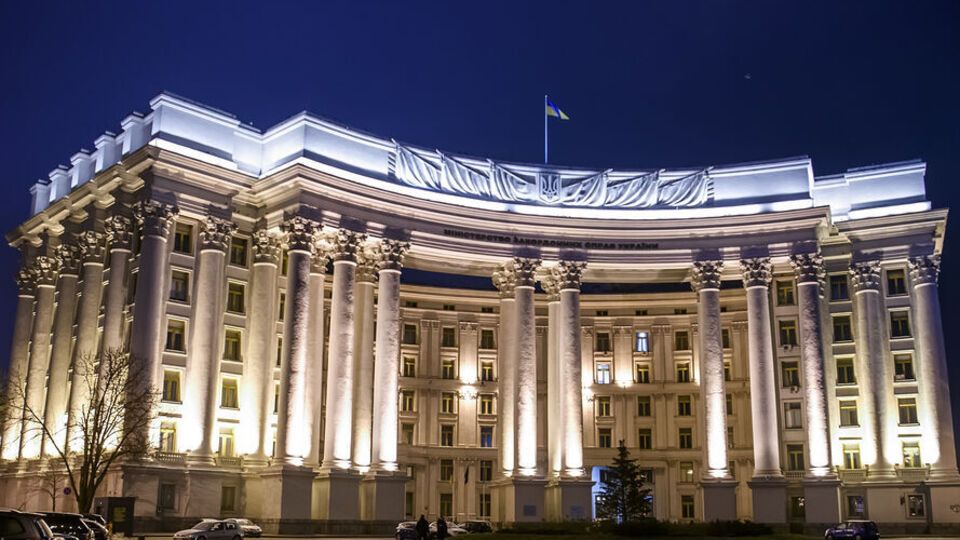 МИД потребовал от РФ отменить решение суда и освободить всех незаконно удерживаемых граждан Украины