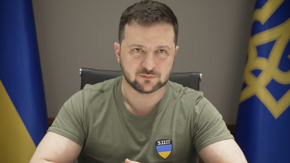 Зеленський (на фото): Я готовий говорити з Путіним, але тільки з ним
