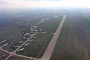 В ОП сообщали, что украинские военные неоднократно наносили удары по аэродрому в Мелитополе, который для оккупантов имеет стратегическое значение