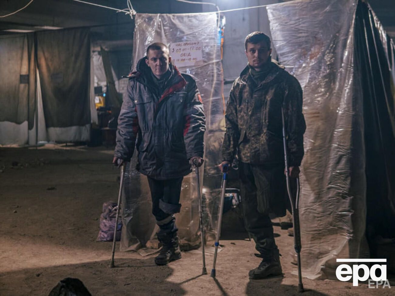 За даними командування "Азову", сьогодні на "Азовсталі" перебуває 600 поранених українських військових