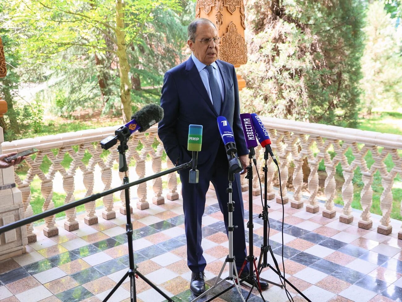 Лавров принял участие в заседании Совета глав МИД СНГ