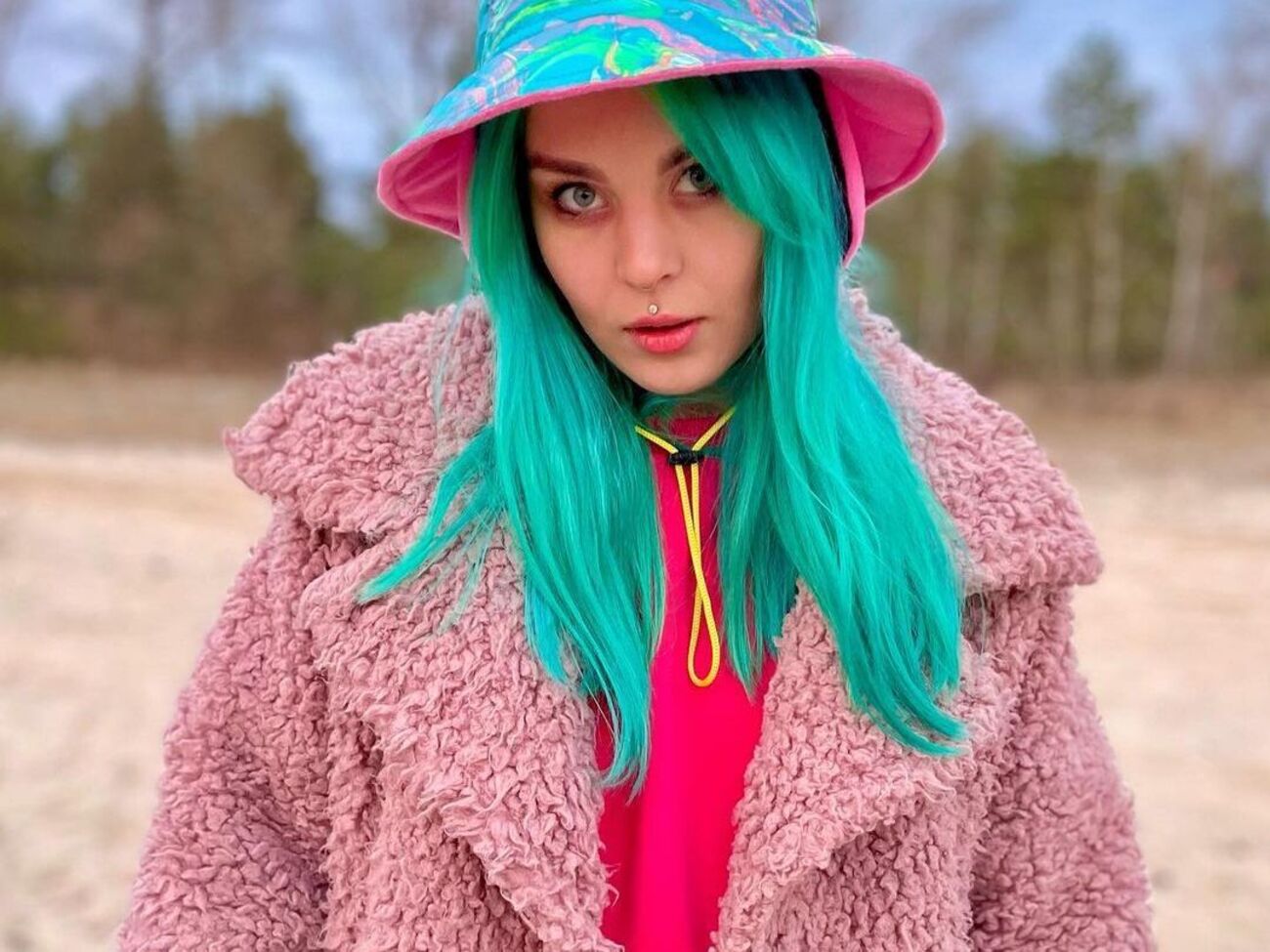 Юрина: Я не считаю себя русской, потому что 10 лет живу в Украине, тут плачу налоги, здесь моя группа, здесь мой муж, вся моя жизнь