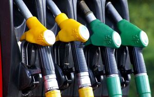 Необходимый объем топлива уже прописан в контрактах, утверждают в Минэкономики