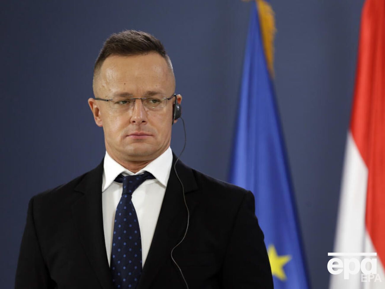 За словами Сіярто, наразі Угорщина пропонує, щоб ембарго поширювалося лише на морські постачання нафти