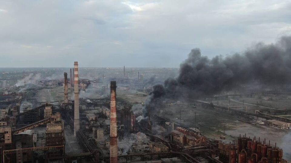 На "Азовсталі" залишається приблизно тисяча українських військовослужбовців, серед них сотні поранених