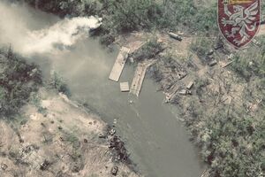 Частина росіян усе-таки змогла прорватися на інший берег, але там їх зустріли боєм