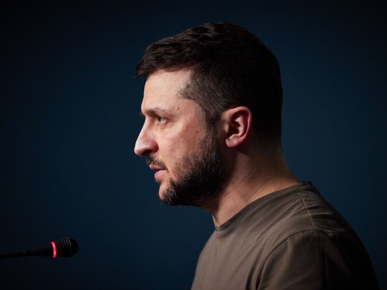 Зеленский:&nbsp;Шаг за шагом заставляем оккупантов уйти с нашей земли. Заставим уйти и с украинского моря