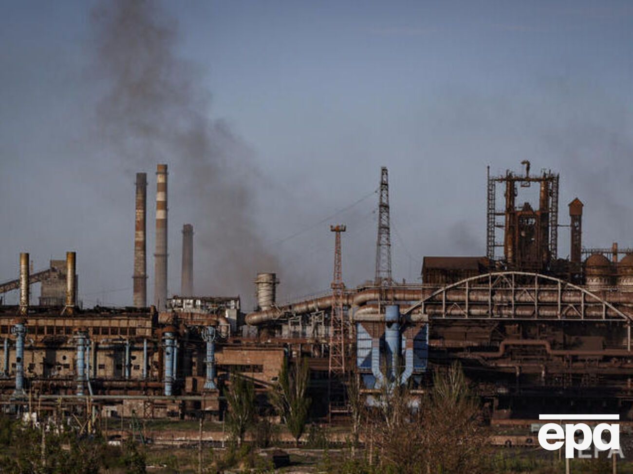 "Азовсталь" залишається останнім прихистком українських військових у Маріуполі, бійці тримають оборону