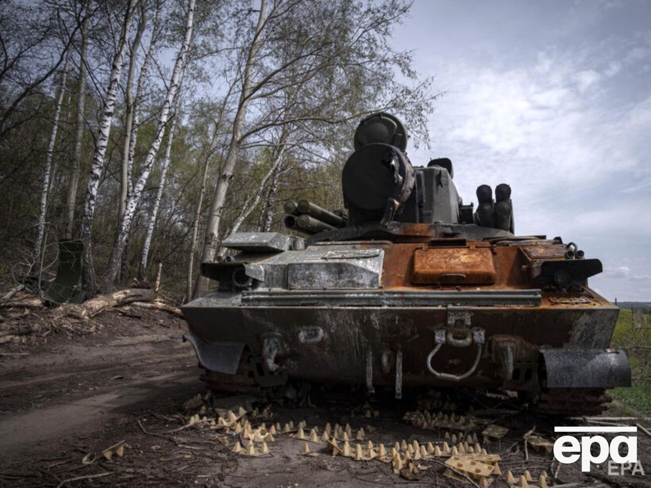 Украинская артиллерия уничтожила понтонный мост, 485 человек и технику в районе Рубежного