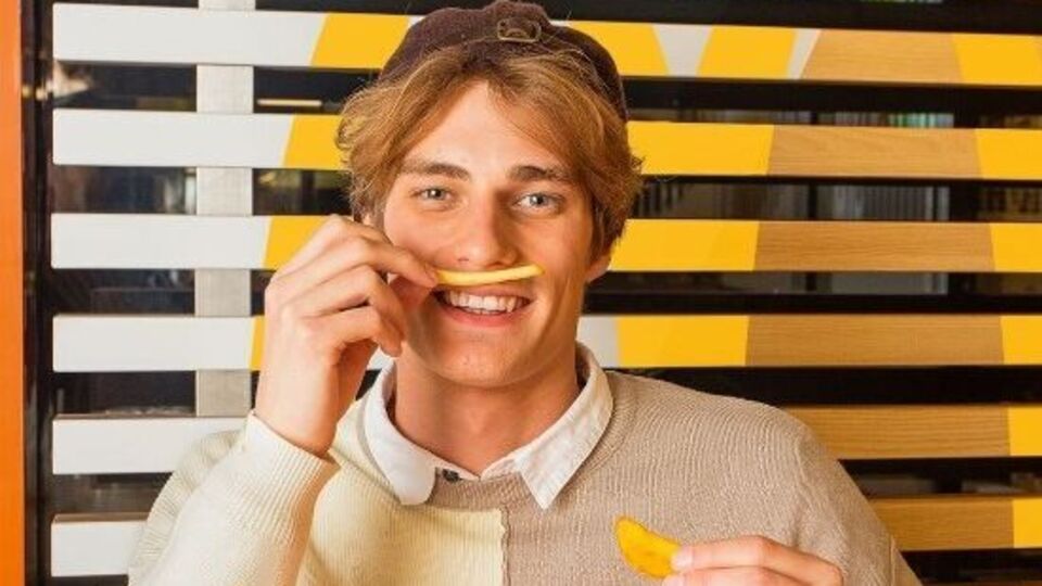 McDonald’s планирует продать свой бизнес в РФ местному покупателю, заявили в компании