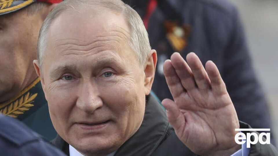 Путин утверждает, что расширение военной инфраструктуры на территорию Финляндии и Швеции "вызовет ответную реакцию" со стороны РФ