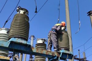 Протягом минулого тижня світло повернули 93 051 сім'ї в Донецькій області, незважаючи на активні бойові дії, наголосили енергетики