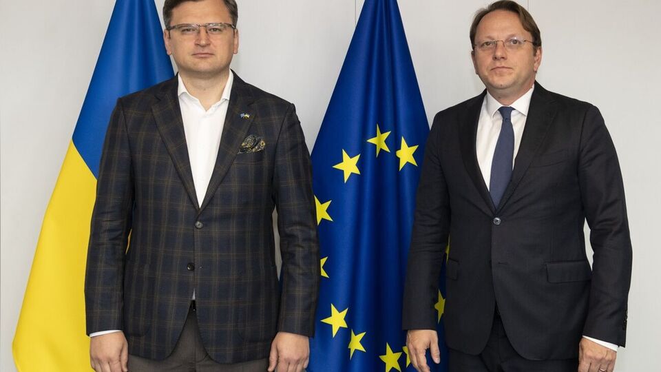 Кулеба та Варгеї обговорили надання Україні статусу кандидата у члени ЄС