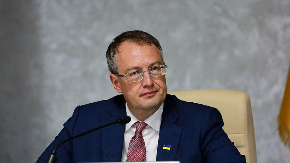 Геращенко: Весь цивилизованный мир объединился, чтобы задавить эту гниду Путина, кастрировать его